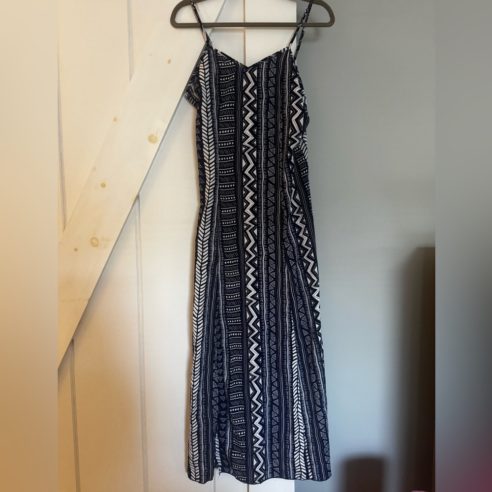 SHEIN Black and White Geometric Maxi Dress